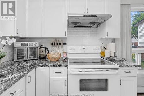 1278 Aire Place, Windsor, ON - Indoor Photo Showing Kitchen