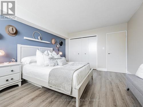 1608 - 260 Scarlett Road, Toronto (Rockcliffe-Smythe), ON - Indoor Photo Showing Bedroom