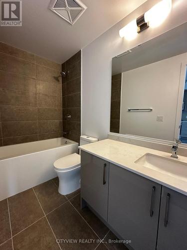 540 - 2450 Old Bronte Road, Oakville (Palermo West), ON - Indoor Photo Showing Bathroom