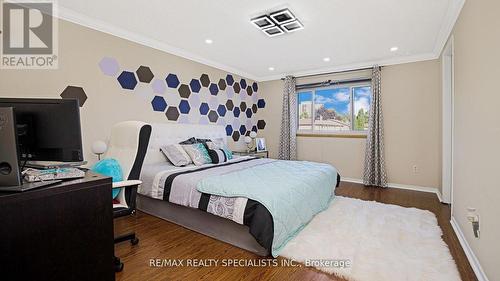 30 Bach Boulevard, Brampton (Brampton South), ON - Indoor Photo Showing Bedroom