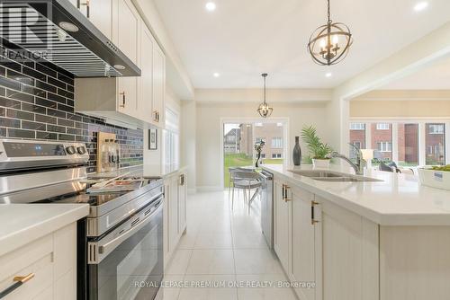 1350 Stevens Road, Innisfil (Alcona), ON - Indoor Photo Showing Kitchen With Double Sink