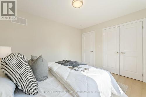 1350 Stevens Road, Innisfil (Alcona), ON - Indoor Photo Showing Bedroom