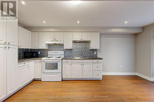 1061 Warby Trail N, Newmarket, ON - Indoor Photo Showing Kitchen