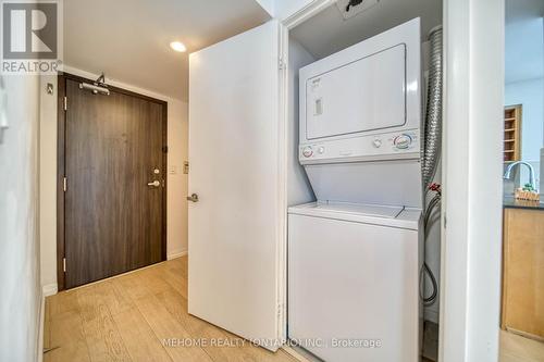 3401 - 210 Victoria Street, Toronto (Church-Yonge Corridor), ON - Indoor Photo Showing Laundry Room