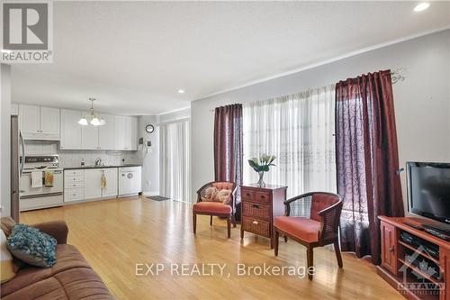 618 Beatrice Drive, Ottawa, ON - Indoor