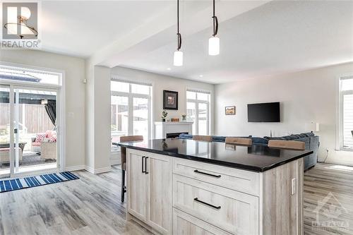 138 Montargis Circle, Ottawa, ON - Indoor Photo Showing Kitchen