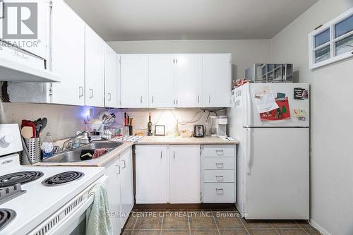 305 - 583 Mornington Avenue, London, ON - Indoor Photo Showing Kitchen With Double Sink