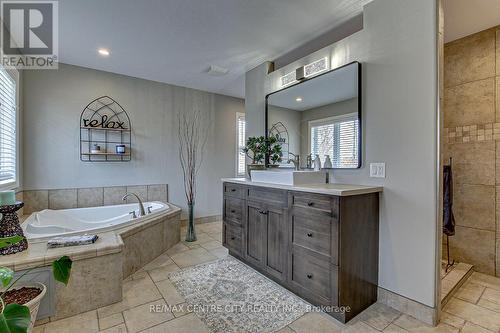 105 Union Avenue, Middlesex Centre (Komoka), ON - Indoor Photo Showing Bathroom