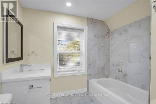 89 Gladstone Avenue, St. Thomas, ON - Indoor Photo Showing Bathroom