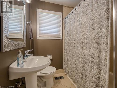 203 Orchard Road, Woodstock, ON - Indoor Photo Showing Bathroom