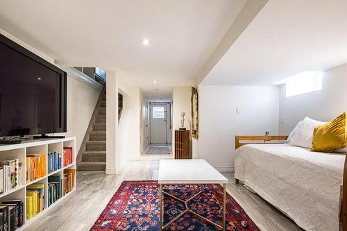 385 Herkimer Street, Hamilton, ON - Indoor Photo Showing Bedroom