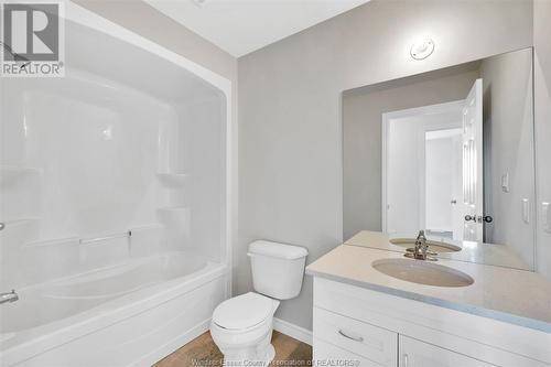 1095 Aspen Ridge Unit# Upper, Lakeshore, ON - Indoor Photo Showing Bathroom