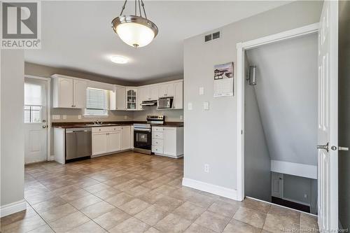 43 Armoyan Court, Moncton, NB - Indoor Photo Showing Kitchen