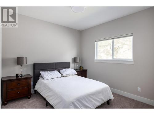 2818 Copper Ridge Drive, West Kelowna, BC - Indoor Photo Showing Bedroom