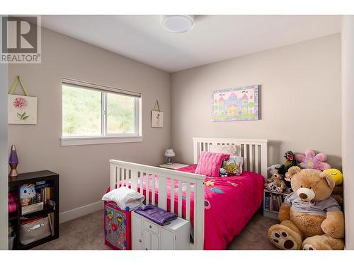 2818 Copper Ridge Drive, West Kelowna, BC - Indoor Photo Showing Bedroom