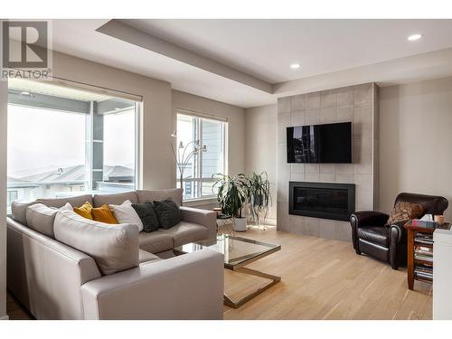 2818 Copper Ridge Drive, West Kelowna, BC - Indoor Photo Showing Living Room With Fireplace