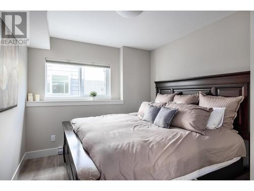 2818 Copper Ridge Drive, West Kelowna, BC - Indoor Photo Showing Bedroom