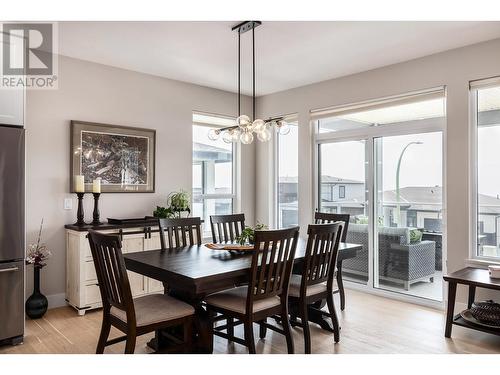 2818 Copper Ridge Drive, West Kelowna, BC - Indoor Photo Showing Dining Room