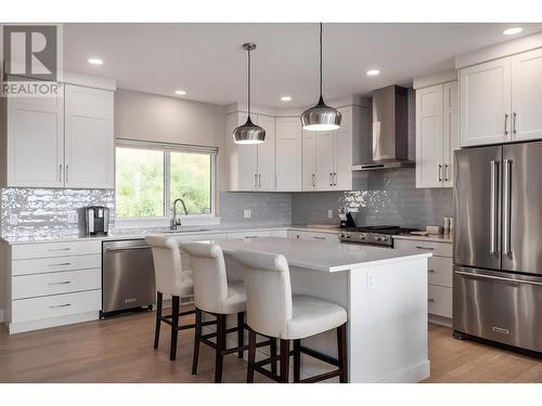 2818 Copper Ridge Drive, West Kelowna, BC - Indoor Photo Showing Kitchen With Upgraded Kitchen