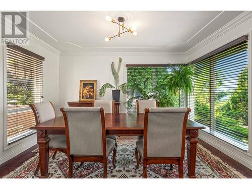 405 Viewcrest Road, Kelowna, BC - Indoor Photo Showing Dining Room