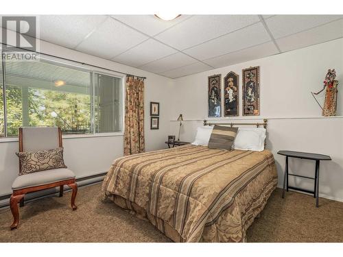 405 Viewcrest Road, Kelowna, BC - Indoor Photo Showing Bedroom