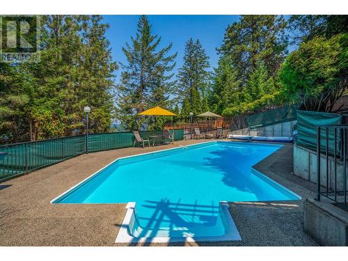 405 Viewcrest Road, Kelowna, BC - Outdoor With In Ground Pool With Backyard