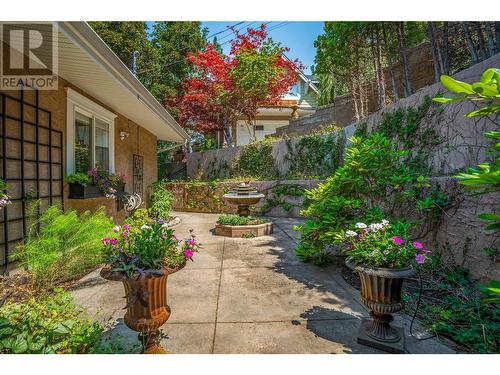 405 Viewcrest Road, Kelowna, BC - Outdoor