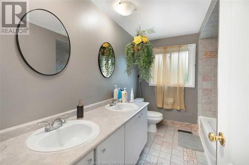 2681 Sierra Drive, Windsor, ON - Indoor Photo Showing Bathroom