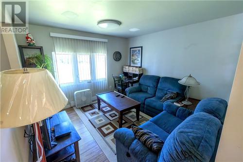 26135 Hwy 17, Blind River, ON - Indoor Photo Showing Living Room