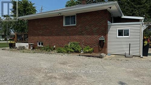 295 Road 2 W, Kingsville, ON 