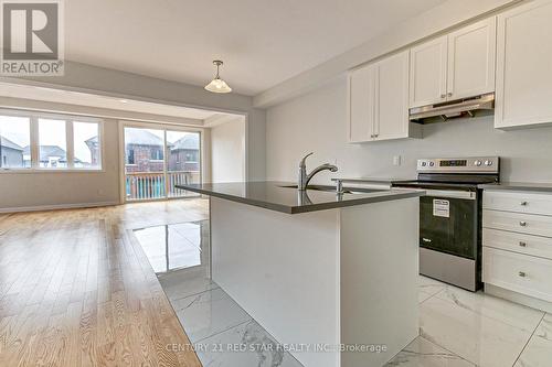 734 Khalsa Drive, Woodstock, ON - Indoor Photo Showing Kitchen