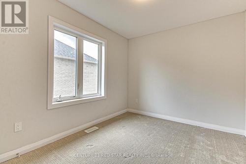 734 Khalsa Drive, Woodstock, ON - Indoor Photo Showing Other Room