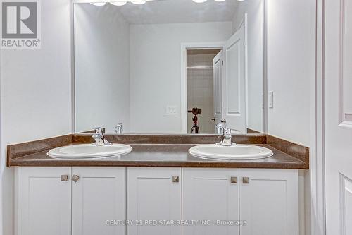 734 Khalsa Drive, Woodstock, ON - Indoor Photo Showing Bathroom