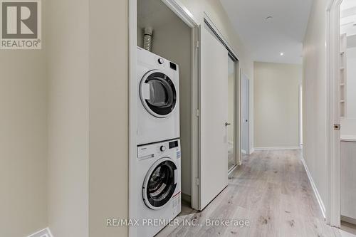 207 - 1000 Portage Parkway S, Vaughan (Concord), ON - Indoor Photo Showing Laundry Room