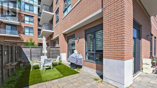 110 - 11611 Yonge Street W, Richmond Hill, ON - Outdoor