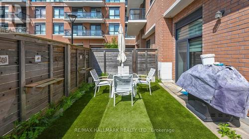 110 - 11611 Yonge Street W, Richmond Hill, ON - Outdoor