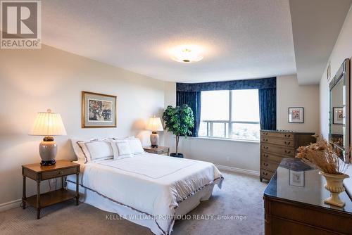 1708 - 265 Ridley Boulevard, Toronto (Bedford Park-Nortown), ON - Indoor Photo Showing Bedroom