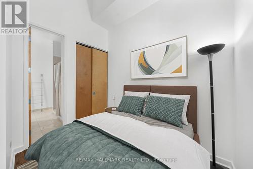 401 - 135 Dalhousie Street, Toronto (Church-Yonge Corridor), ON - Indoor Photo Showing Bedroom