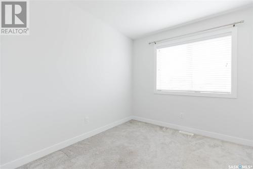 414 Kensington Boulevard, Saskatoon, SK - Indoor Photo Showing Other Room