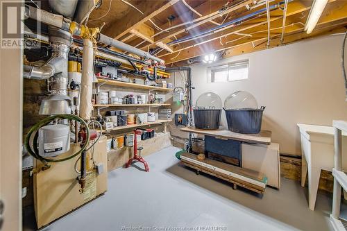 85 Taylor, Chatham, ON - Indoor Photo Showing Basement