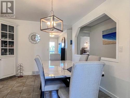 9465 Angus Drive, Coldstream, BC - Indoor Photo Showing Dining Room