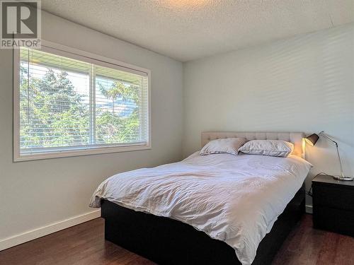 9465 Angus Drive, Coldstream, BC - Indoor Photo Showing Bedroom