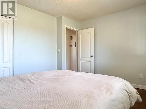 9465 Angus Drive, Coldstream, BC - Indoor Photo Showing Bedroom