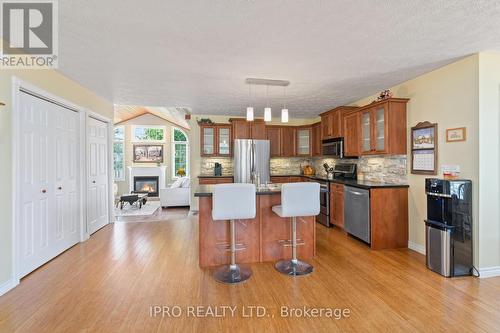 414 4Th Street S, Hanover, ON - Indoor Photo Showing Kitchen