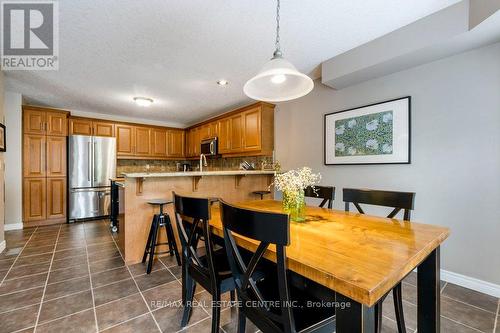 251 Farley Drive, Guelph, ON - Indoor Photo Showing Dining Room