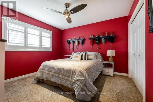 251 Farley Drive, Guelph (Pine Ridge), ON - Indoor Photo Showing Bedroom