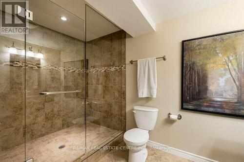 251 Farley Drive, Guelph (Pine Ridge), ON - Indoor Photo Showing Bathroom