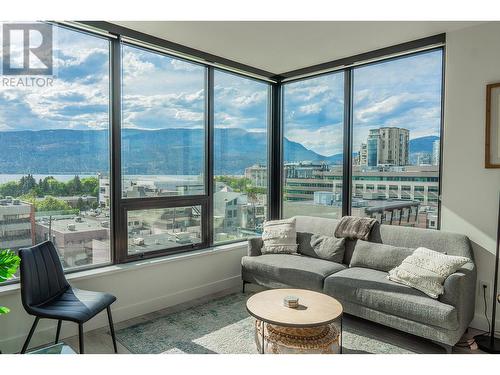 1471 St Paul Street Unit# 708, Kelowna, BC - Indoor Photo Showing Living Room