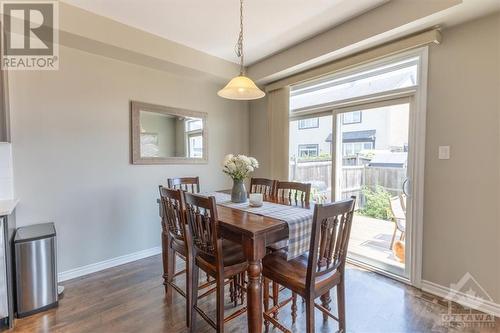 401 Meadowhawk Crescent, Ottawa, ON - Indoor Photo Showing Dining Room