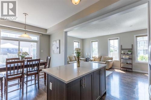 401 Meadowhawk Crescent, Ottawa, ON - Indoor Photo Showing Dining Room